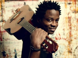 El músico camerunés participó en la Noche África del Festival Internacional Canarias Jazz & Más Heineken, en la que Casa África colaboró