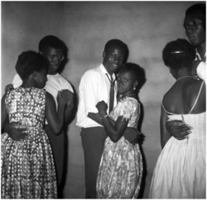 Imagen del fotógrafo maliense Malick Sidibe (1965)