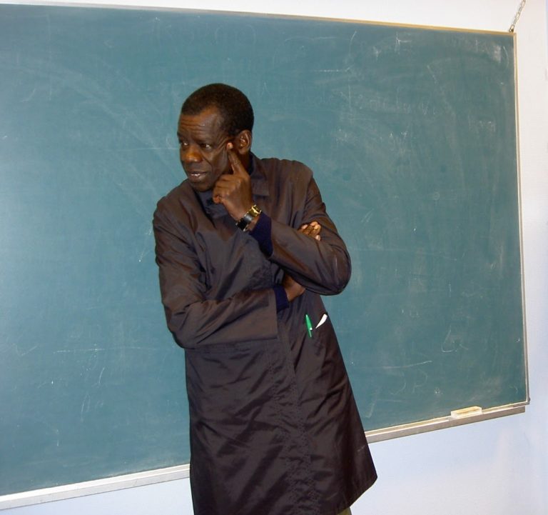 El profesor senegalés de lengua española Amadou Ndoye.