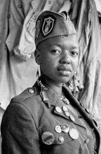 Zanele Muholi ‘Tebogo Mokobane and Nhlanhla, Queensgate, Parktown’ 2007; © Zanele Muholi y Galería Stevenson.