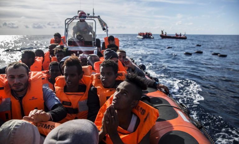 En África la crisis que ha conllevado el Covid-19 está teniendo mucho mayor impacto en lo económico que en lo sanitario y se prevé que más de 80 millones de personas caerán en pobreza extrema. Imagen: Olmo Calvo (AP Photo)